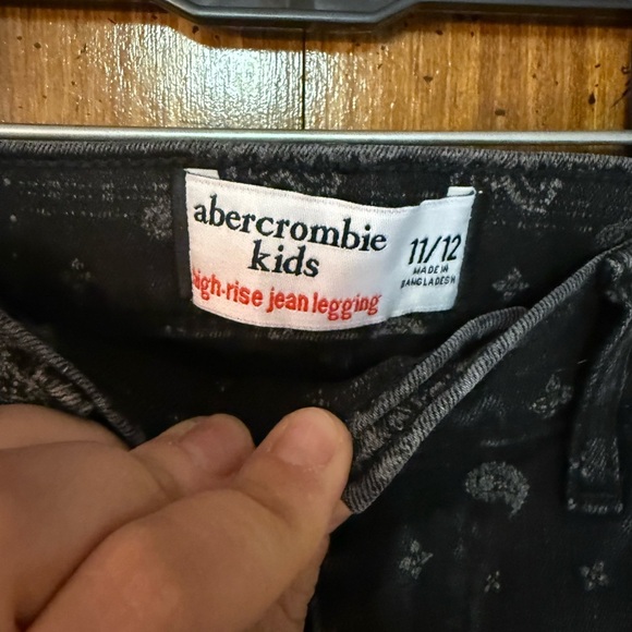 Abercrombie and Fitch kids paisley high rise jegging size 11/12 - Picture 3 of 4